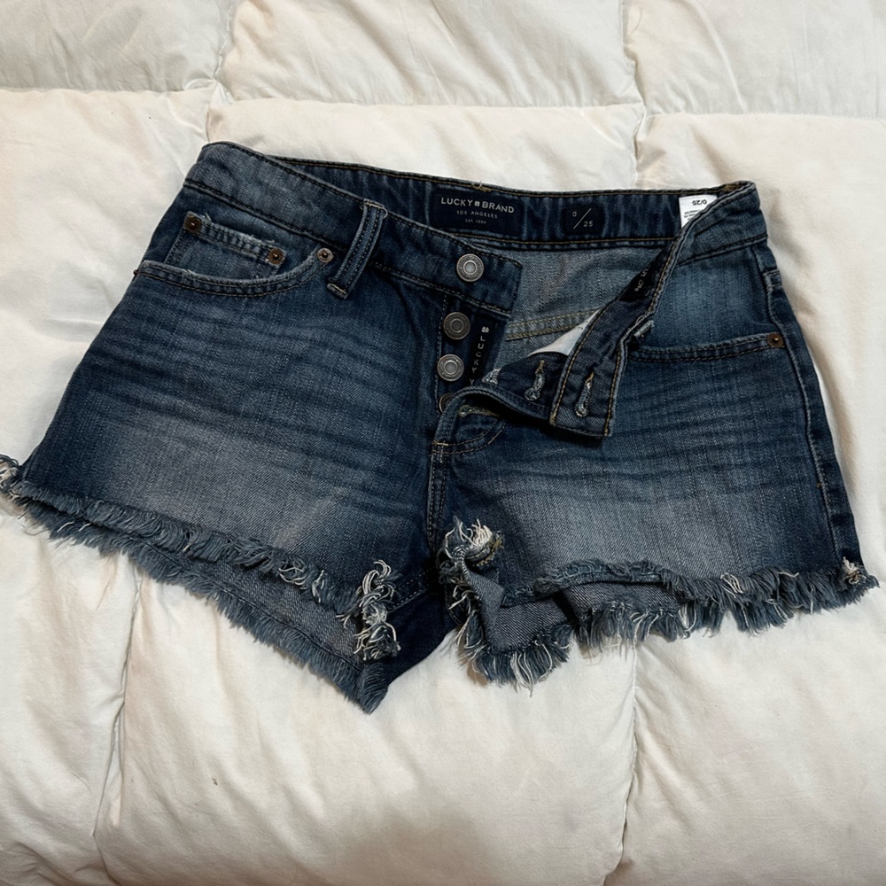 Like new Lucky Brand cut off shorts